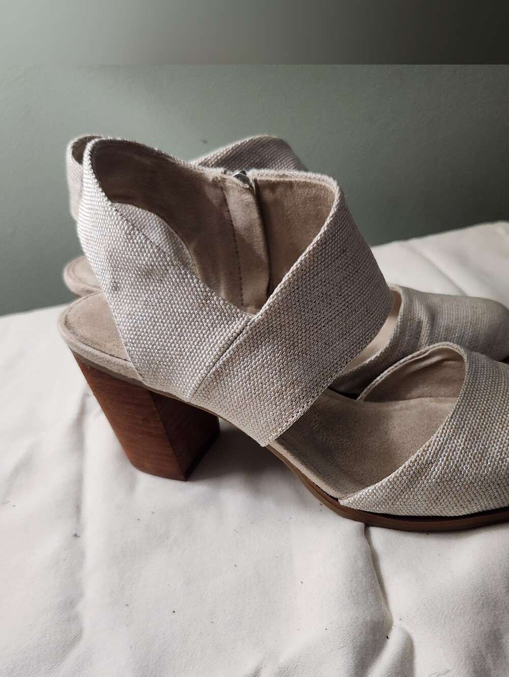 TOMS Wide Width Canvas Block Heel D'Orsay Shoes Women's 9W Ivory/Cream